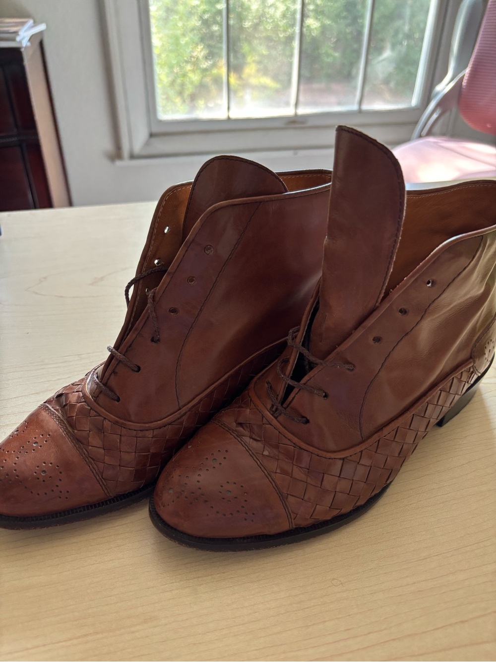Joan & David Sz 39, 8.5 Classic Women’s Brown ALL Leather Lace-Up Ankle Boots